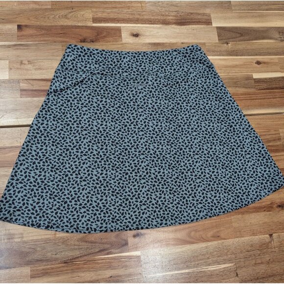 Eddie Bauer Womens BLue & Black Animal Print Skirt Size L/G Lightweight Stretchy - Picture 2 of 10